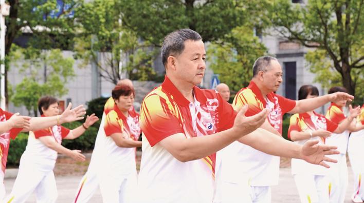 乐部后, 推掌 乐部后, 推掌