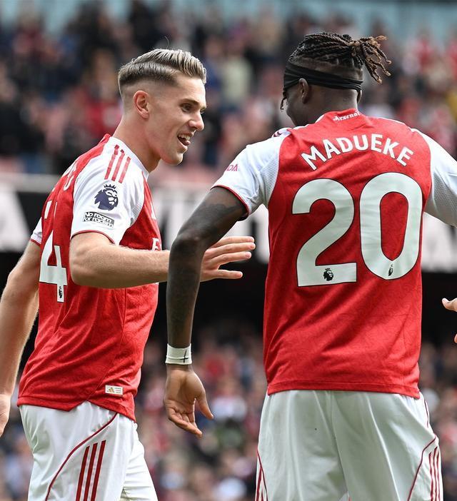 alt, 的引援 alt, 的引援